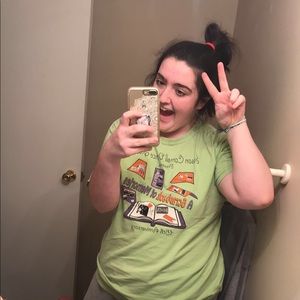 Meet your Posher, Claire